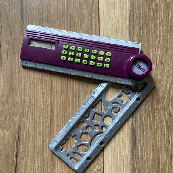 Texas Instruments Calculator W/Crayola Calculator - Picture 3 of 4